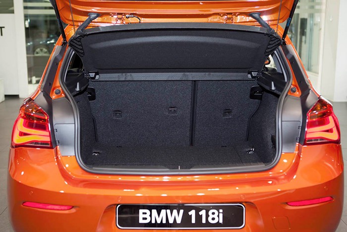 Hatchback BMW 1-Series 118i “chot gia” 1,3 ty dong tai VN-Hinh-13
